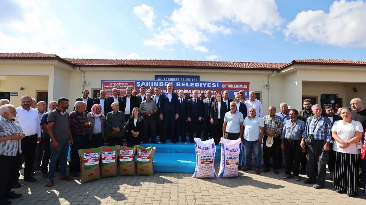 Şahinbey’de çiftçiye 1.800 tonluk tohum desteği